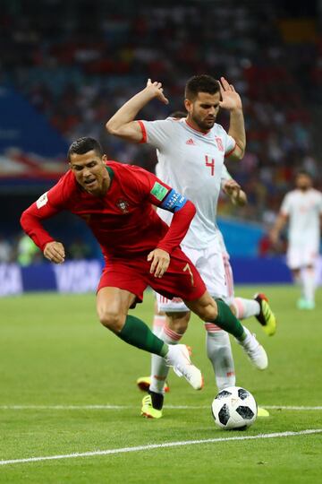 Jugada del penalti de Nacho Fernández a Cristiano Ronaldo.