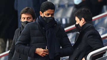 Leonardo y Nasser Al-Khelaifi, director deportivo y presidente del PSG, durante un partido.