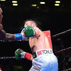 Charlo fulmina a Hogan