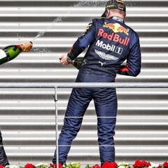 Hamilton apremia a Red Bull