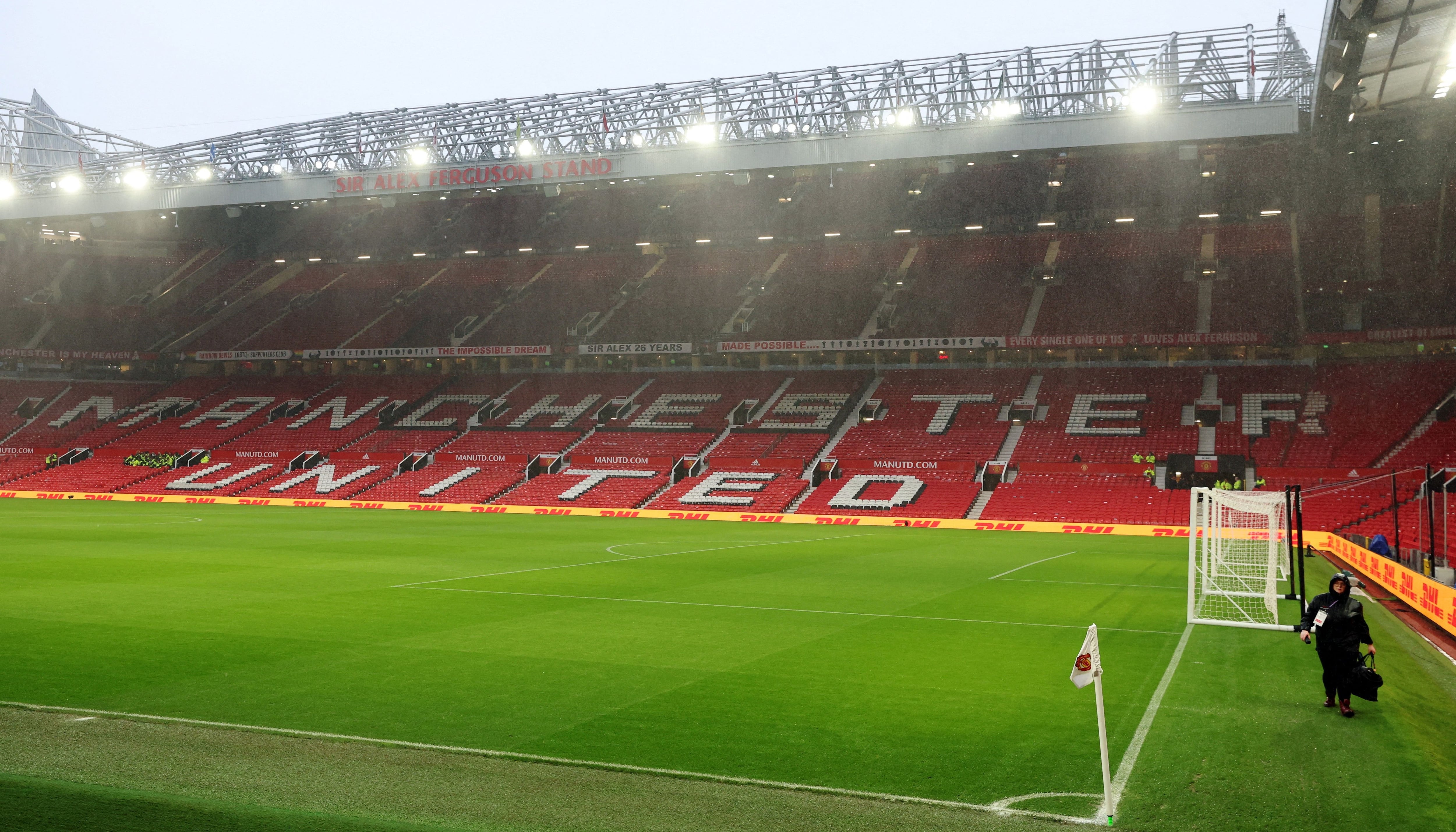 Agujero millonario en Old Trafford