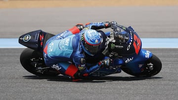 MotoGP - Thailand Grand Prix - Chang International Circuit, Buriram, Thailand - October 7, 2018 SKY Racing Team VR46's Francesco Bagnaia during the Moto2 race REUTERS/Soe Zeya Tun
