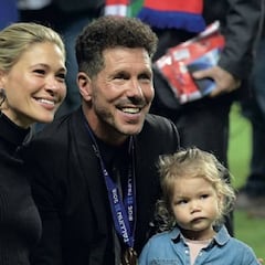 Valentina se estrena en el Wanda y le trae buena suerte a 'papa' Simeone