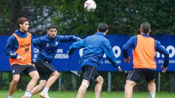 25/10/24 SD EIBAR ENTRENAMIENTO
Nolaskoain y Jorge Pascual