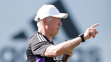Ancelotti durante el entrenamiento.