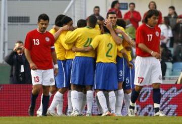 24 de marzo de 2007: En la ciudad sueca de Gotemburgo, nuevamente Brasil y Chile animarían un nuevo encuentro que teminó inclinado a favor de los pentacampeones del mundo. Esta vez, Brasil se impuso por 4 tantos a 0, con goles de Ronaldinho (15' y 49'), Kaká (30') y Juan (59')