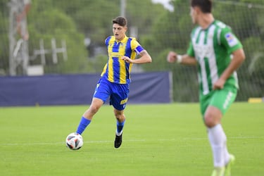 Lautaro Spatz, un central de jerarqua para el Antequera