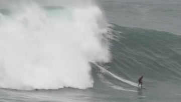 Joao de Macedo surfeando el Panchorro