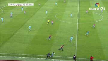 Baraja perdió los nervios: roja por empujar a un jugador del Barça B y cortar la contra