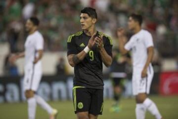 México no mostró un buen funcionamiento y apenas pudo derrotar 2-1 al conjunto de Oceanía en partido amistoso.