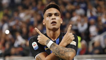 Lautaro celebran su primer gol.