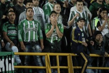 Imágenes de los hinchas en la final entre Santa Fe y Nacional