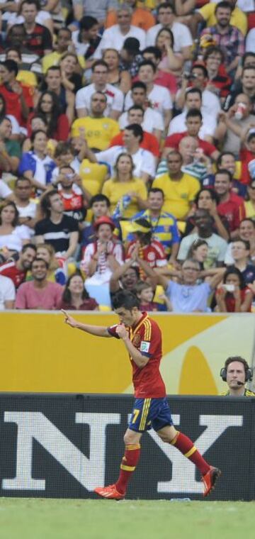 David Villa celebra el 4-0.