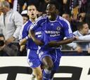 Essien le dio al Chelsea su potencia descomunal