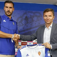 Álex Blanco será oficial mañana y Calavera está a punto