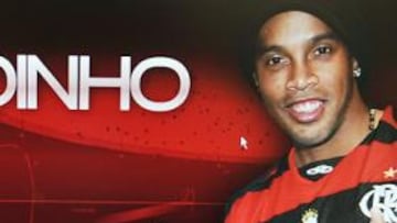 <b>CERRADO. </b>El Flamengo hizo oficial el fichaje de Ronaldinho en su página web. El brasileño posó con la camiseta de su nuevo equipo.