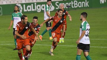 El Rayo Vallecan celebra el segundo gol ante el Racing en la &uacute;ltima jornada. 