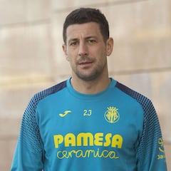 Bonera duda entre el Villarreal o regresar a Milán como técnico