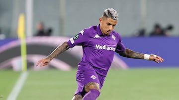 Florence (Italy), 08/05/2025.- Fiorentina's defender Dodo' in action during the UEFA Conference League semi finals 2nd leg match ACF Fiorentina vs Betis Sevilla at Artemio Franchi Stadium in Florence, Italy, 08 May 2025. (Italia, Florencia) EFE/EPA/CLAUDIO GIOVANNINI