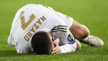 Hazard se retuerce de dolor tras la patada de Meunier.