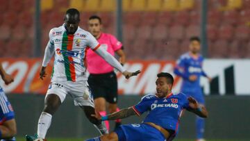 Futbol, Universidad de Chile vs Cobresal.
Fecha 14, campeonato Nacional 2023.
El jugador de Universidad de Chile ,Matías Zaldivia derecha, disputa el balon contra Cecilio Waterman de Cobresal durante el partido de primera division disputado en el estadio Santa Laura en Santiago, Chile.
15/05/2023
Marcelo Hernandez/Photosport
Football, Universidad de Chile vs Cobresal.
14th date, 2023 National Championship.
Universidad de Chile's player Matías Zaldivia, right, vies the ball against Cecilio Waterman of Cobresal during the first division match at the Santa Laura stadium in Santiago, Chile.
09/05/2023
Marcelo Hernandez/Photosport