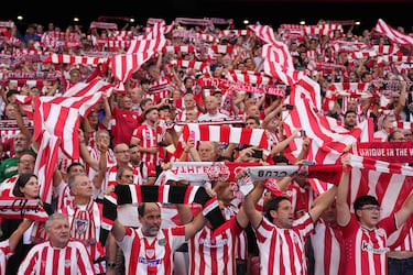 Ambiente en San Mamés en el partido Athletic-Arsenal.