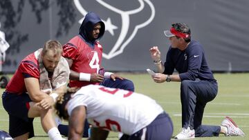 El quarterback est&aacute; dispuesto a permanecer fuera del campo si con esto lograr forzar su salida de los Houston Texans.