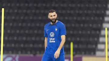 17/11/22 ENTRENAMIENTO SELECCION FRANCESA FRANCIA 
BENZEMA TRABAJA A PARTE 