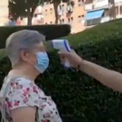 Dos personas confirman tener coronavirus a la entrada de un mercadillo en Fuenlabrada