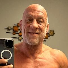 Mark Coleman lucha por su vida tras un devastador incendio en su casa