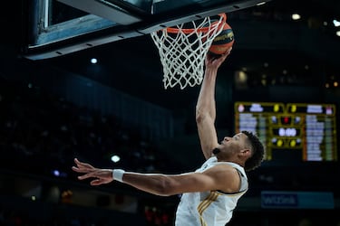 Desde Estados Unidos, Edy aterrizó en Madrid en 2017 y continúa en el club hasta el día de hoy. El caboverdiano estuvo en norteamérica entre 2015 y 2017, donde estuvo alternando estancia entre clubes de la NBA y la NBA G-League (liga de desarrollo promocionada). Como merengue ha levantado dos EuroLigas, cuatro ligas y dos Copas del Rey. 