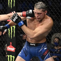 Volkanovski se reafirma en una guerra ante Ortega en el UFC 266