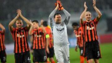 El Shakhtar celebra el 0-1 en Viena.