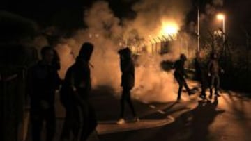 Imagen de los incidentes entre la policía y los seguidores del Bastia