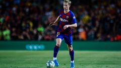 Soccer: La Liga - FC Barcelona v Real Betis
 
 21 Frenkie De Jong from Holland of FC Barcelona during the La Liga match between FC Barcelona and Real Betis Balompie in Camp Nou Stadium in Barcelona 25 of August of 2019, Spain.
 
 
 25/08/2019 ONLY FOR USE