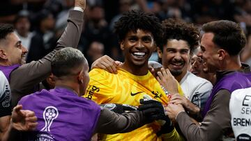 Hugo Souza entra en la historia