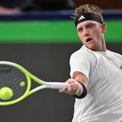 Davidovich remonta ante Giron para alcanzar sus séptimos cuartos de final en 2025