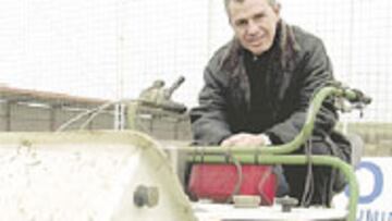 <b>REALISTA</B>. Javier Aguirre prefi ere centrarse en la permanencia.