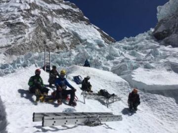 Everest: las imágenes de Alex Txikon en el glacial Khumbu