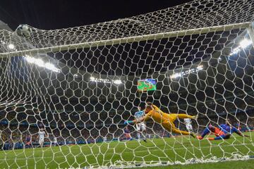 0-2. Duván Zapata marcó el segundo gol.