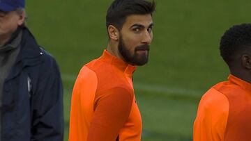 Mario Rui abre la puerta del Nápoles a André Gomes