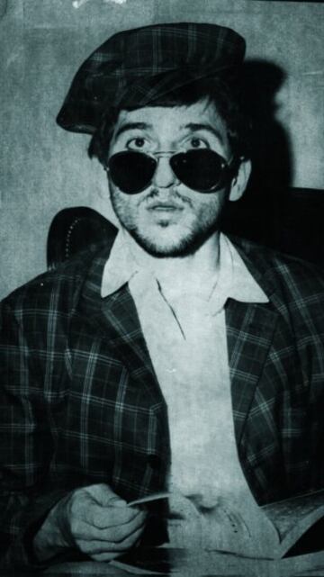 Gigi Meroni, fue un futbolista italiano. Muere en un accidente automovilístico, embestido por un fanático suyo, quien casualmente, 35 años después sería presidente de la institución: Attilio Romero.