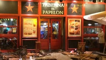 En la taberna sevillana El Papel&oacute;n se produjeron las agresiones a los hinchas de la Juventus.