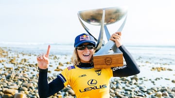 SAN CLEMENTE, CALIFORNIA - SEPTEMBER 6: Caitlin Simmers of the United States after winning the 2024 World Title after Title Match 3 at the Lexus WSL Finals on September 6, 2024 at San Clemente, California. (Photo by Pat Nolan/World Surf League)