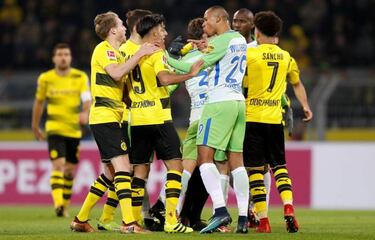 Dortmund goalkeeper Burki says Aubameyang deserved to be dropped