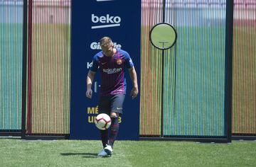 Presentación de Arthur como nuevo jugador del Fútbol Club Barcelona.
