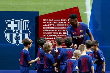 Yerry Mina presentado presentado en el Barcelona en el Camp Nou