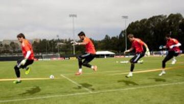Los cuatro guardametas del Madrid, en el entrenamiento.