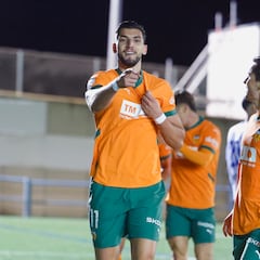 Rafa Mir vuelve con gol