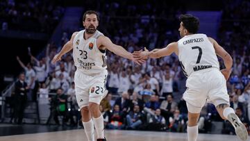 Llull y Campazzo se felicitan.
